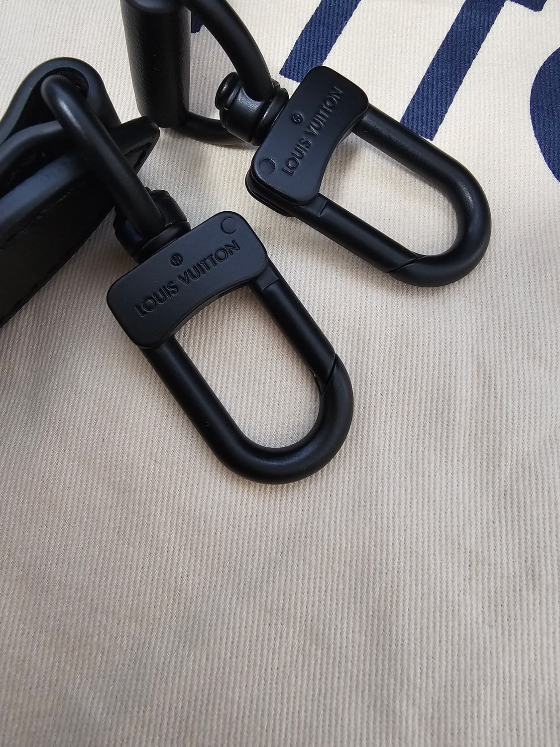루이비통 토리옹 모노그램 키폴50 블랙 신형 25년10월 (새상품) 상품이미지9