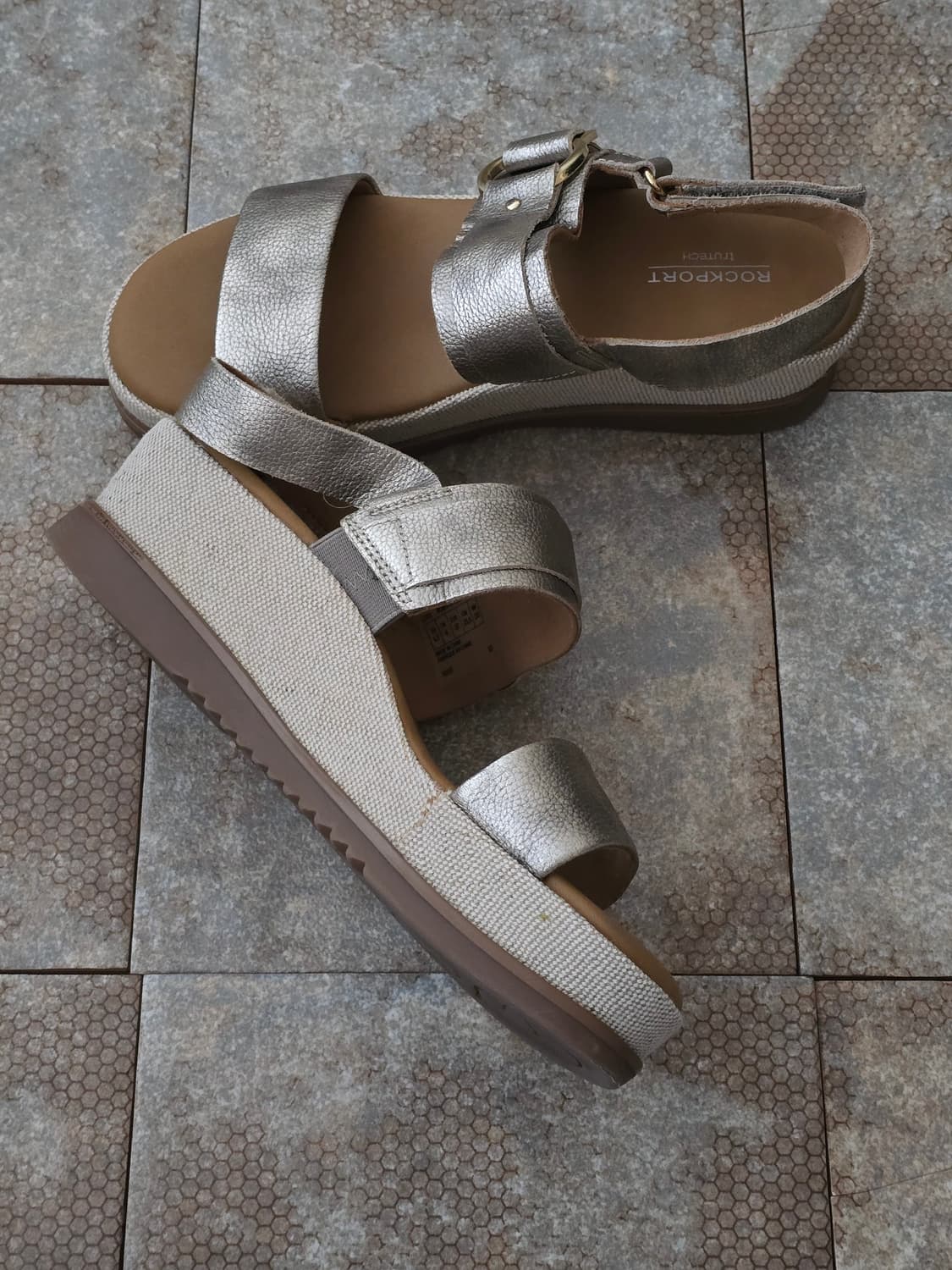 (235)락포트 델라니 피스 슬링 샌들 상품이미지4