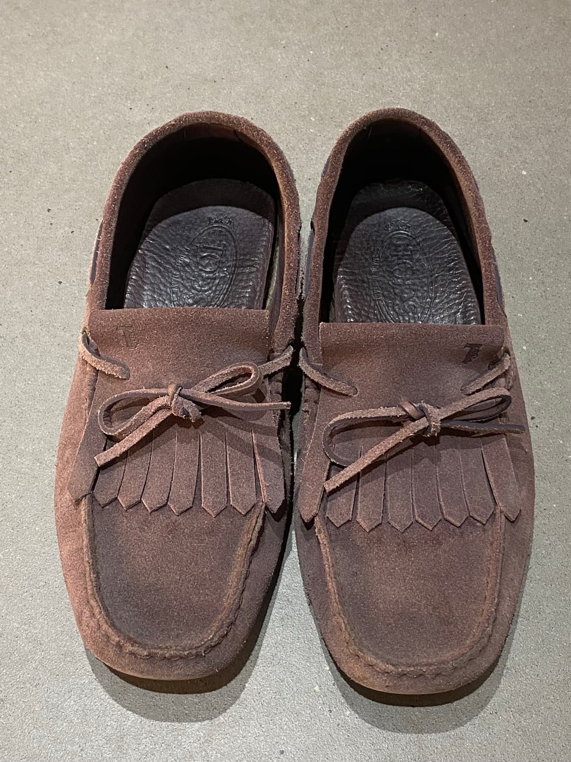 토즈 고미노 드라이빙 슈즈입니다. 상품이미지1