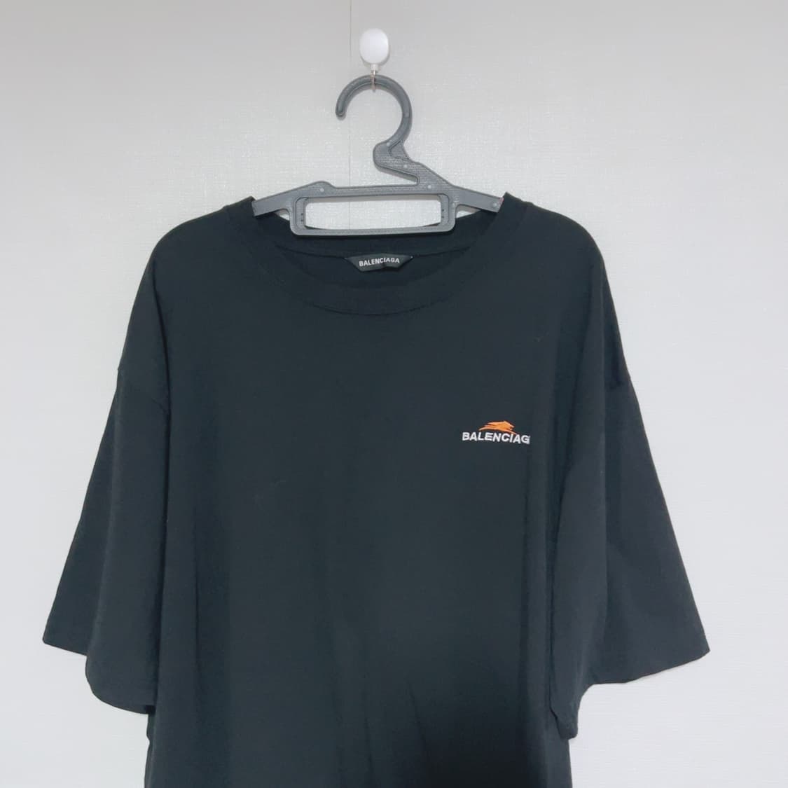 발렌시아가 블랙 로고프린팅 빅사이즈 여름 공용 반팔티 상품이미지2