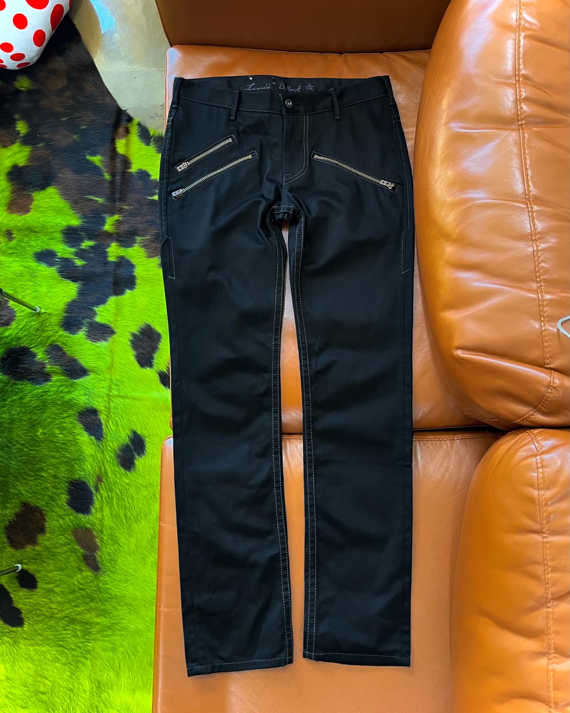 2000s Levis Japan Cinch-Back Black Jeans 상품이미지3
