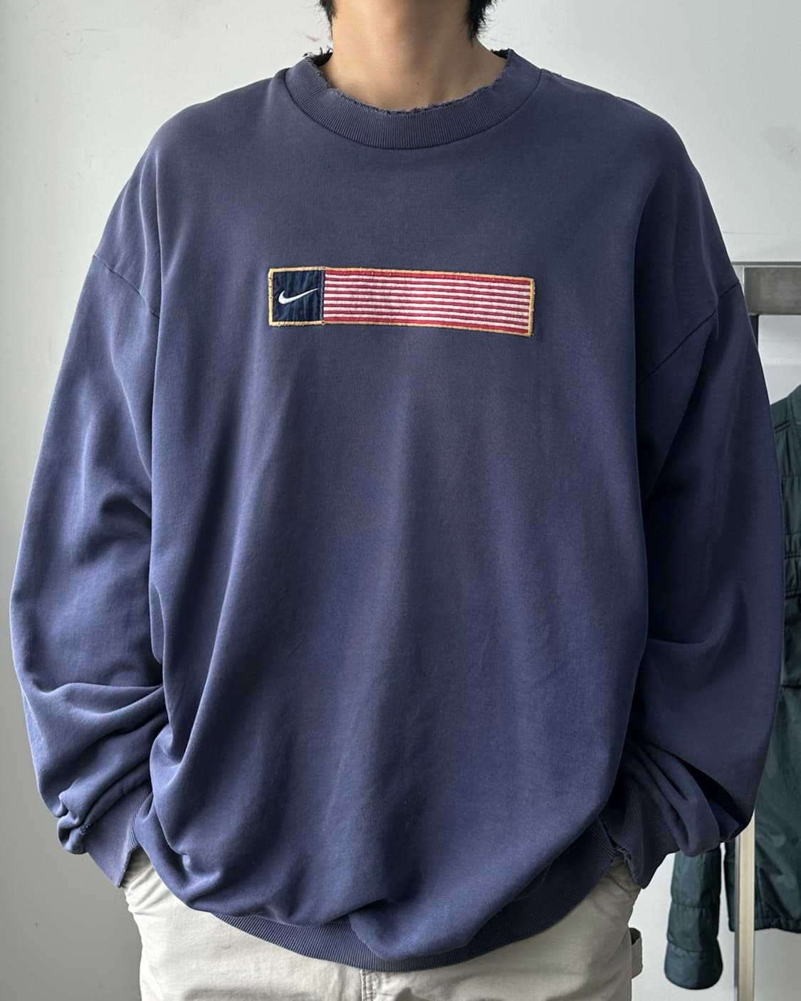 나이키 90‘s 스타 앤 스트립 U.S.A 스웻 셔츠 상품이미지1