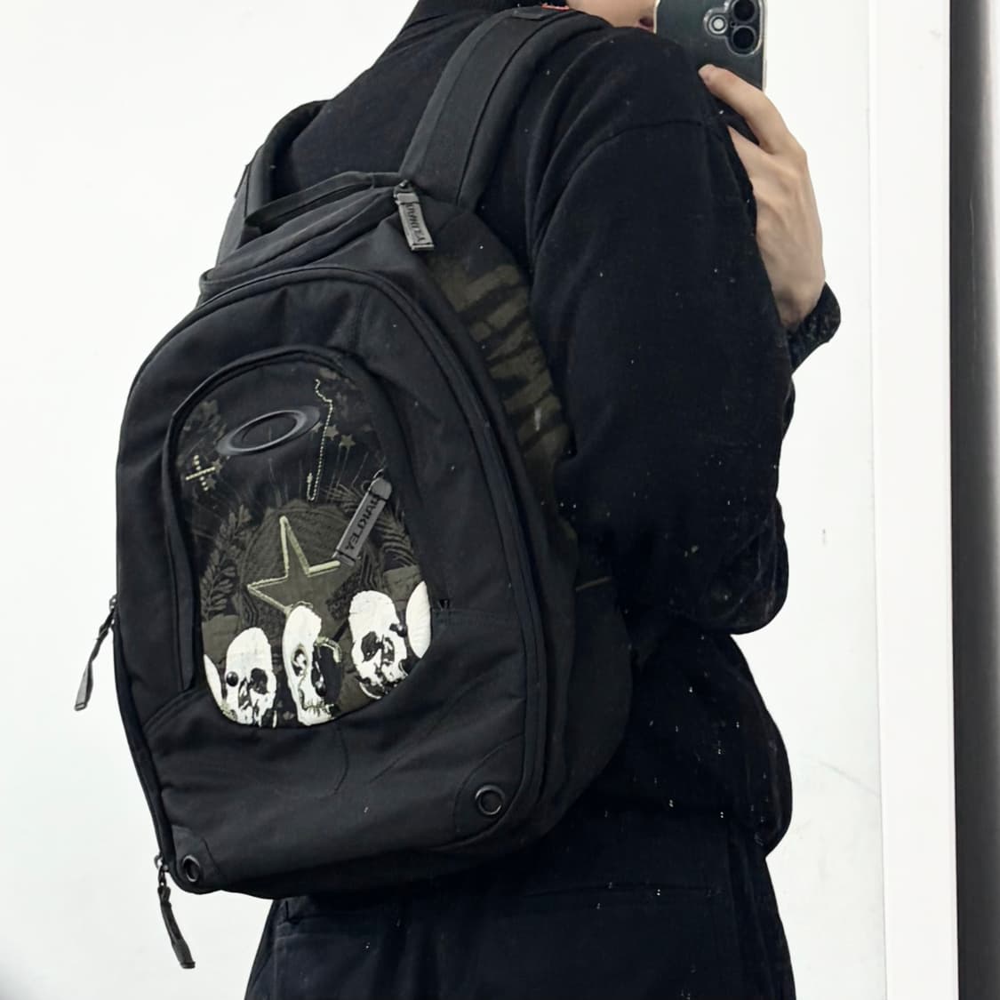 오클리 스컬 프린팅 백팩 상품이미지3