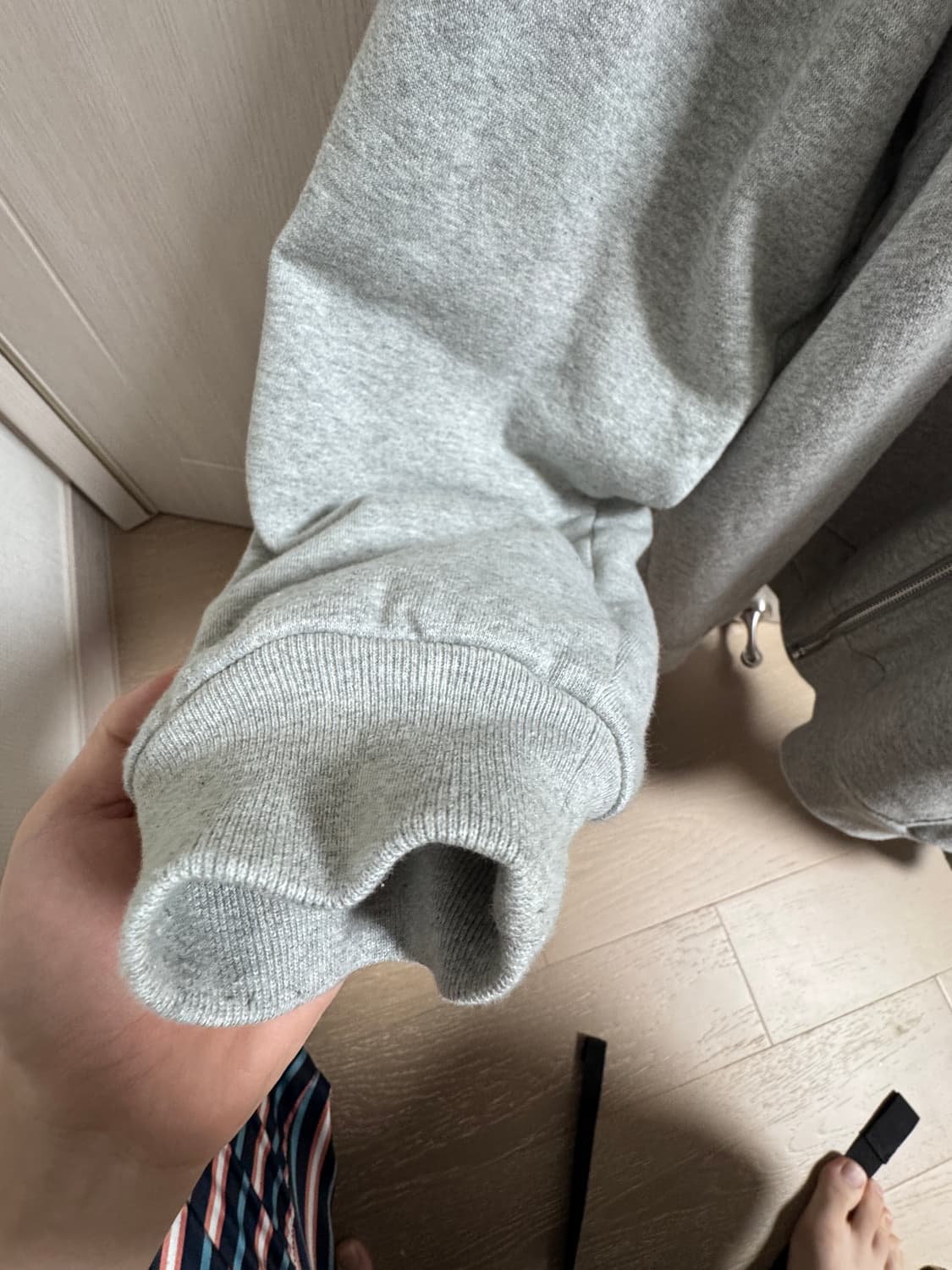 슈프림 아크 써멀 후드집업 그레이 상품이미지2