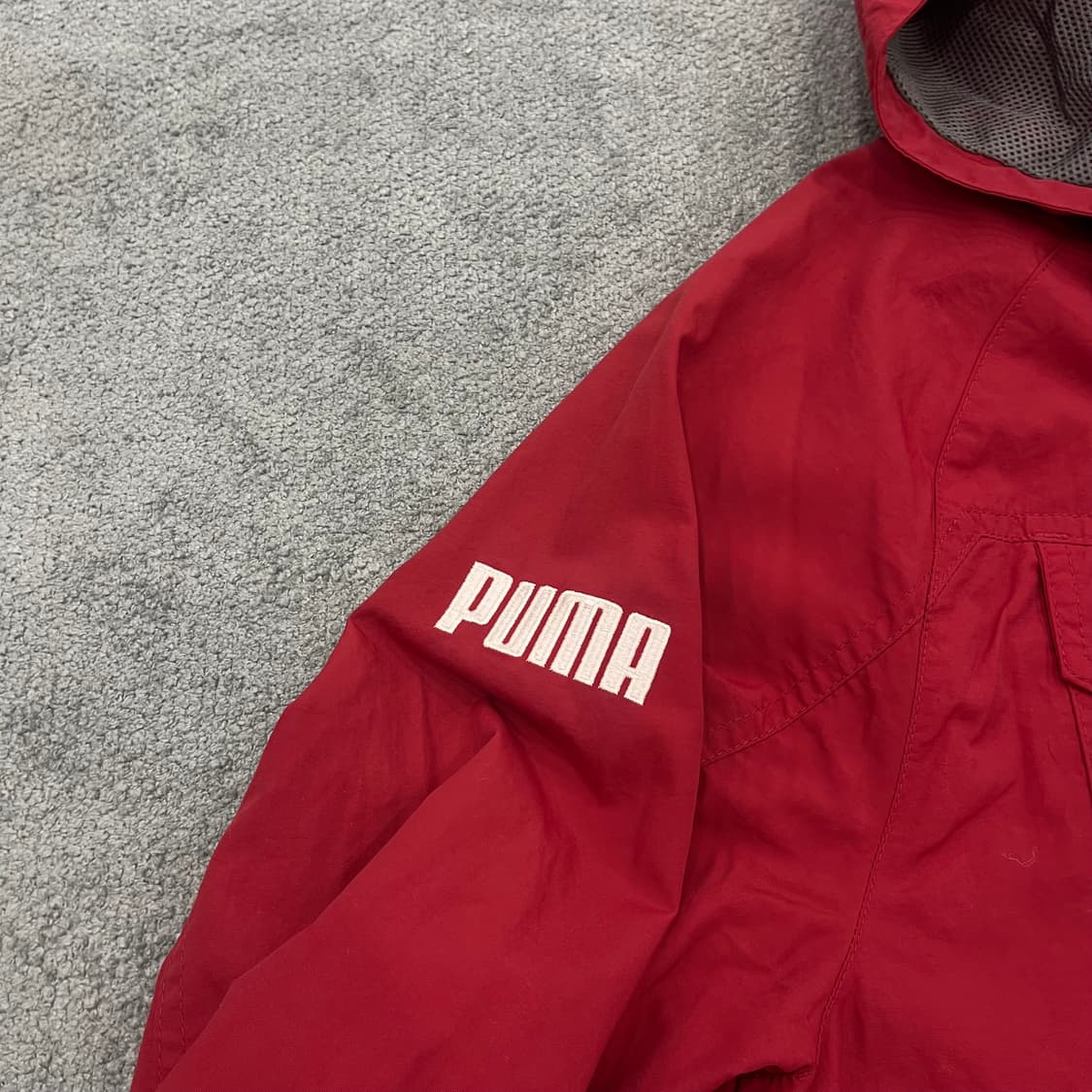 M 푸마 레드 후드 바람막이 자켓 상품이미지4
