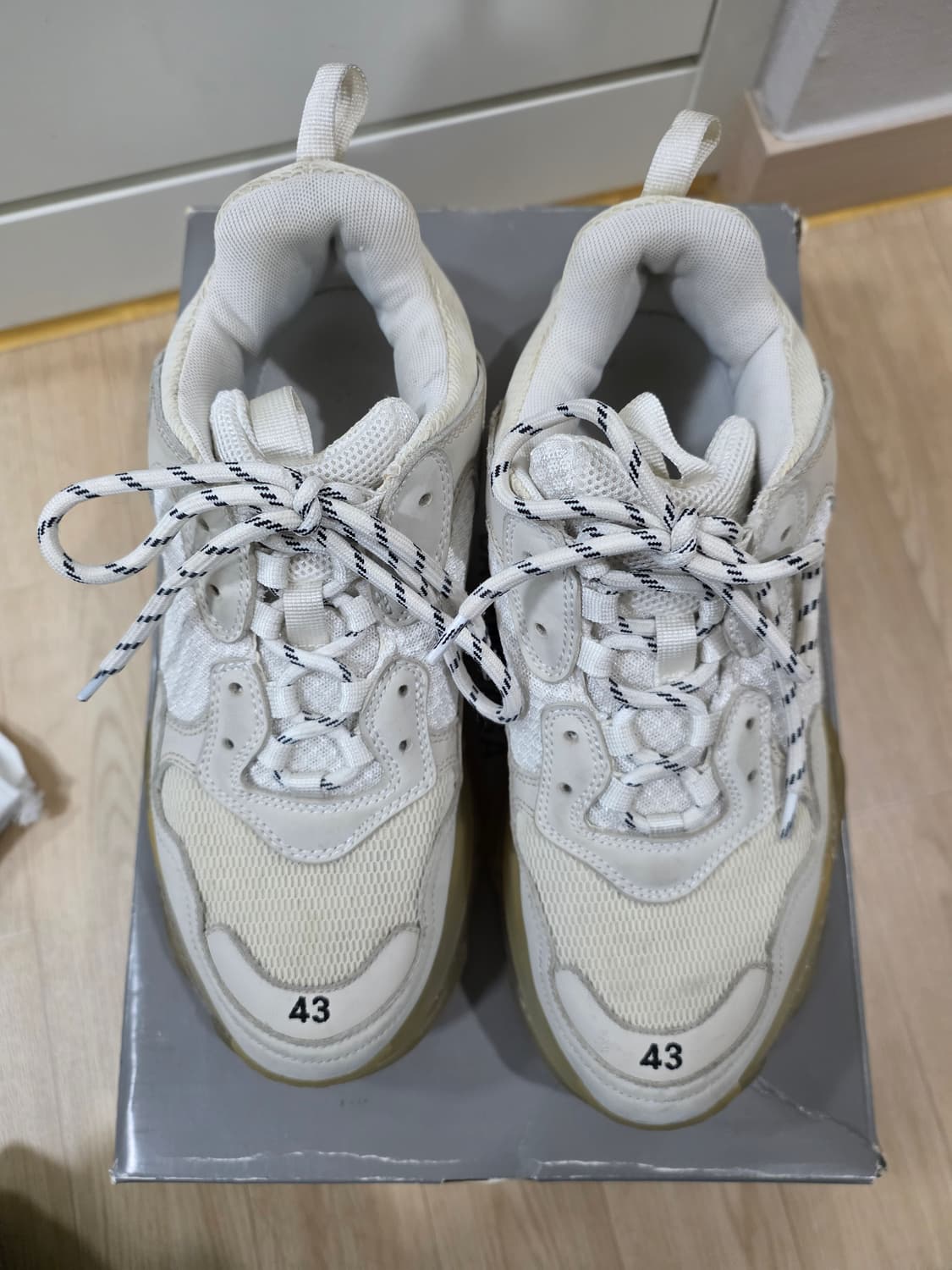 발렌시아가 트리플S 클리어솔 43 풀박스 상품이미지2