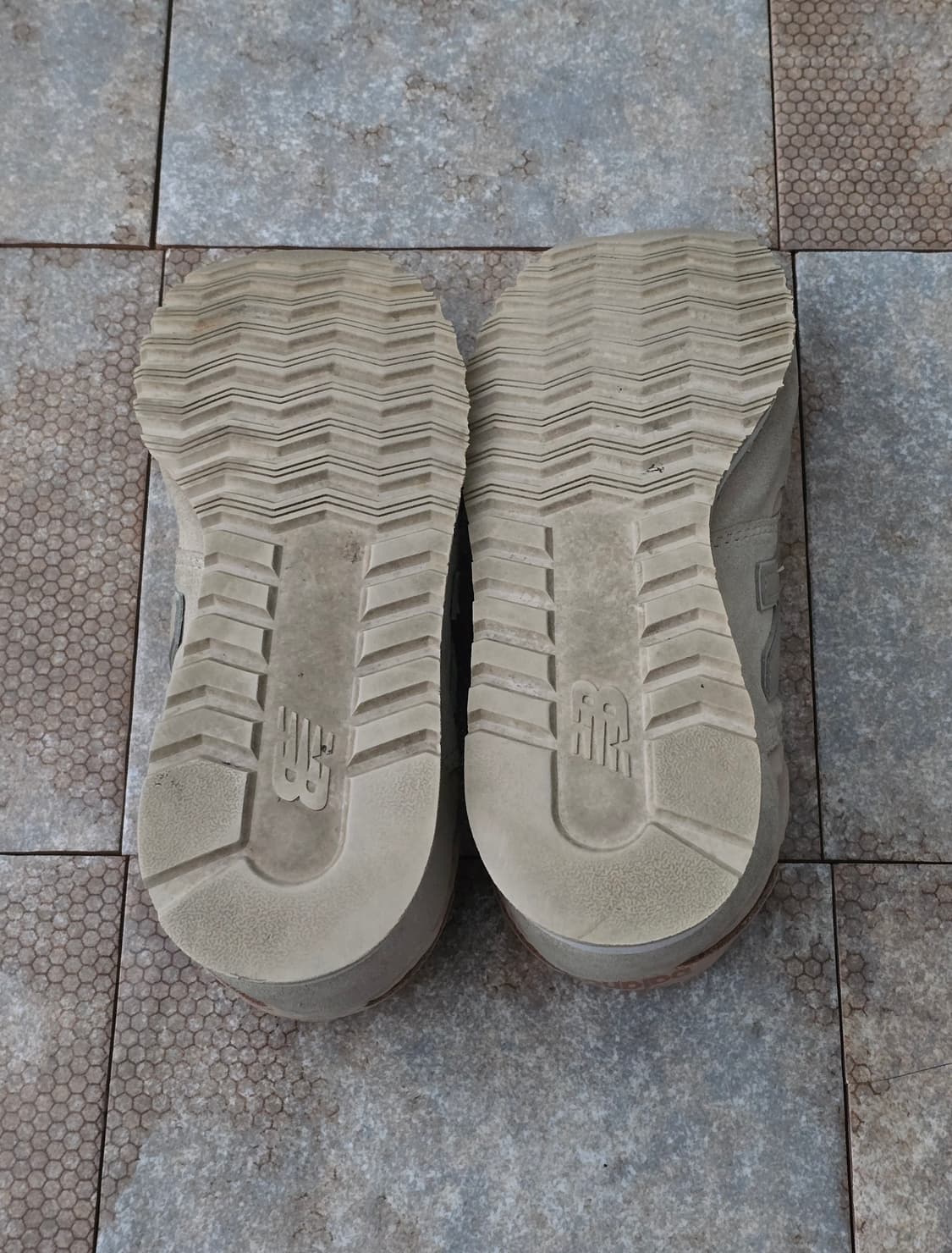 (235)뉴발란스 520 베이지  상품이미지8