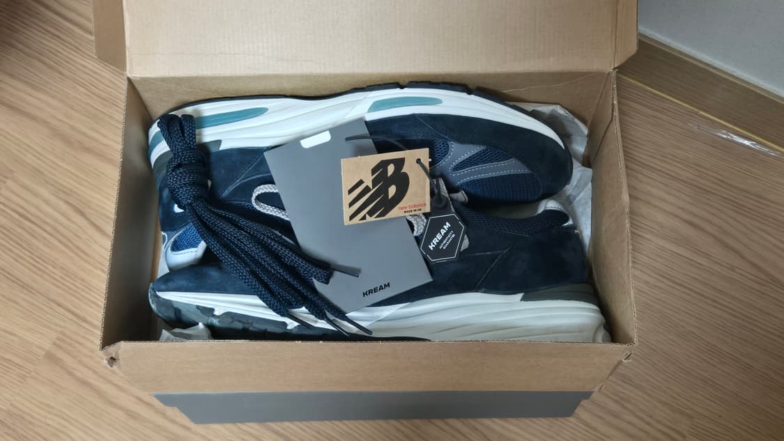 [ 300 ] 뉴발란스 991v2 네이비 팝니다  상품이미지7