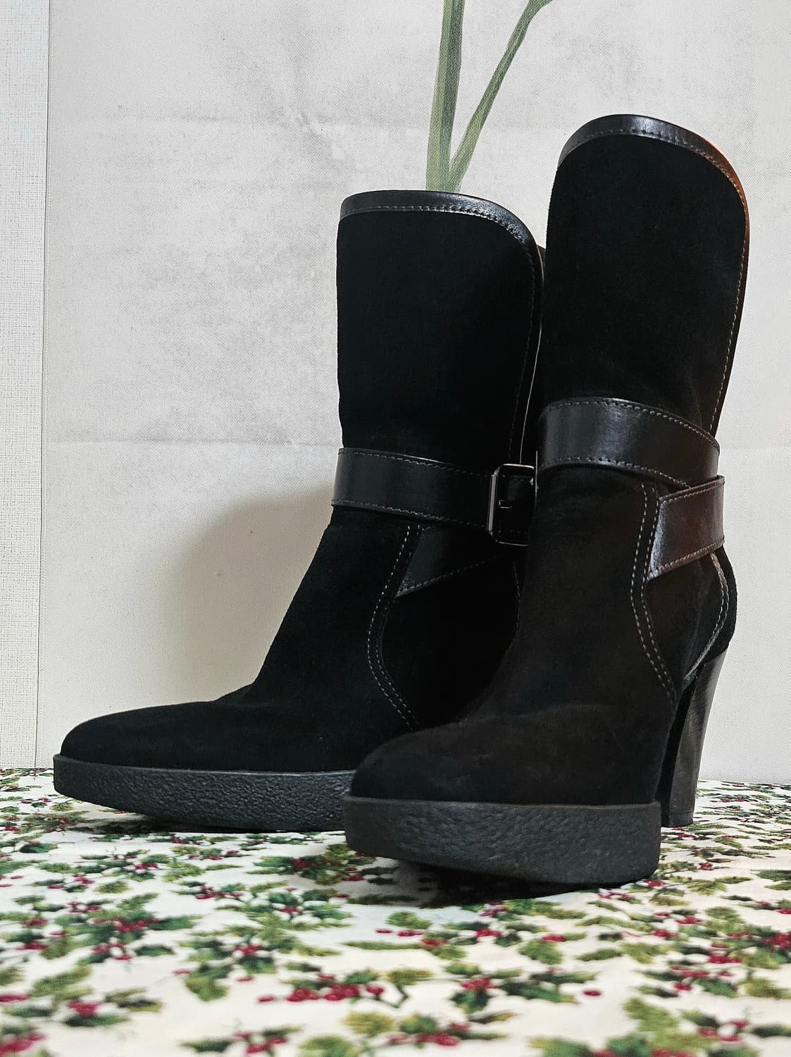 TOD'S 빈티지 토즈 스웨이드 블랙 앵클부츠(프랑스 파리 백화점 구매) 상품이미지1