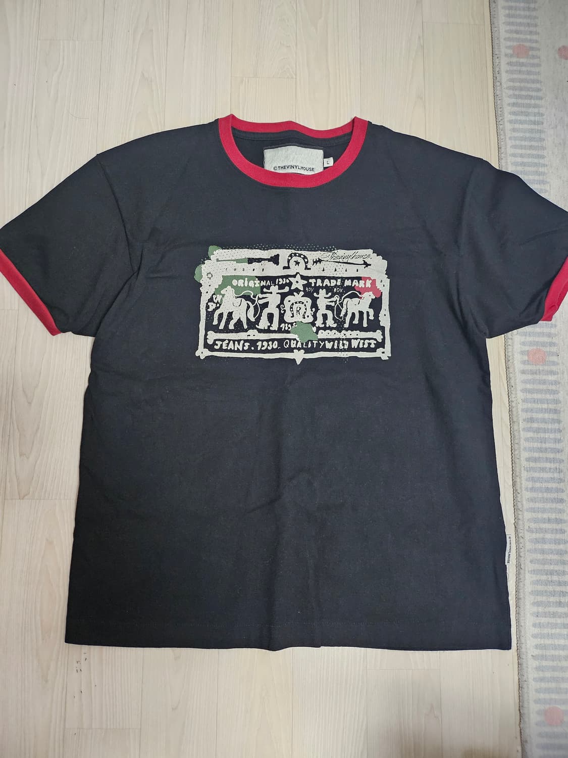 더바이닐하우스 링거티 상품이미지1