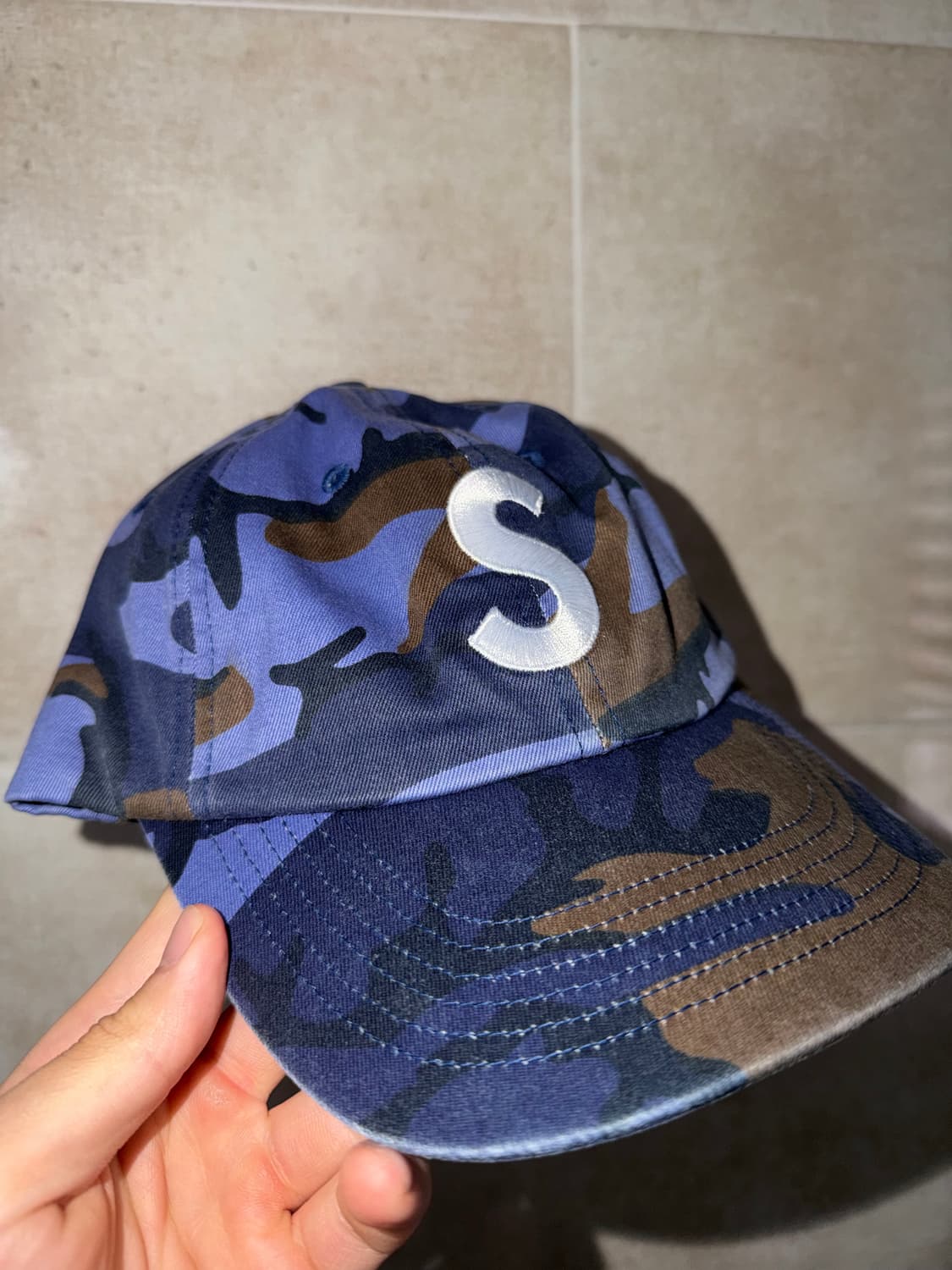 슈프림 피그먼트 코티드 S 로고 6-패널 블루 카모 - 25SS 상품이미지1