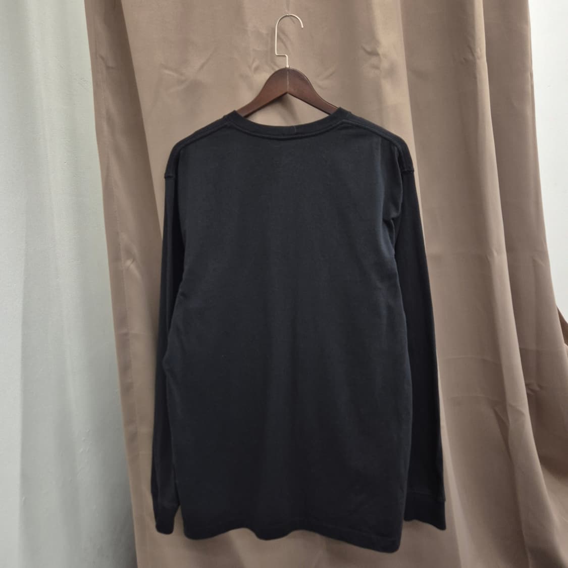 칼하트 포켓 긴팔티 M 상품이미지3