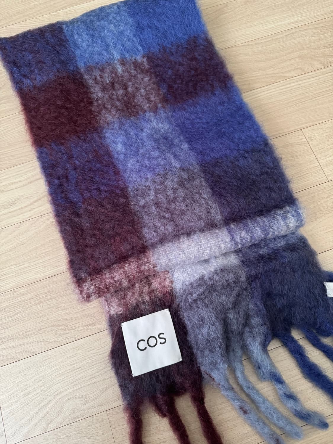 Cos 코스 오버사이즈 모헤어 블렌드 머플러 블루 체크 상품이미지2