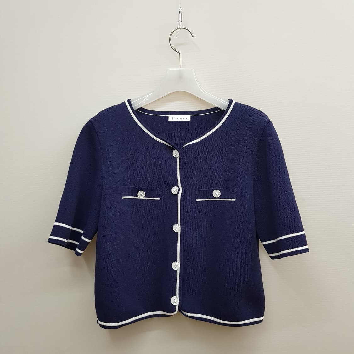 잇미샤 2022 배색 라인 반팔 니트 가디건 S사이즈 상품이미지1