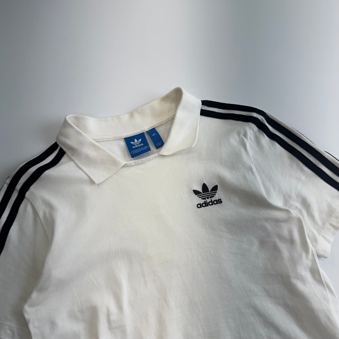 Adidas 아디다스 파이어로고 트랙탑 화이트 카라 반팔  상품이미지4