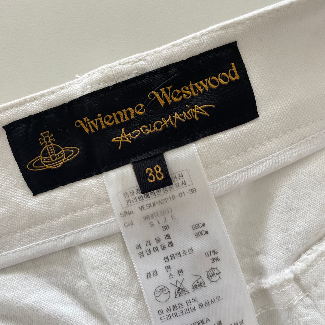 비비안웨스트우드 화이트 숏츠 상품이미지6