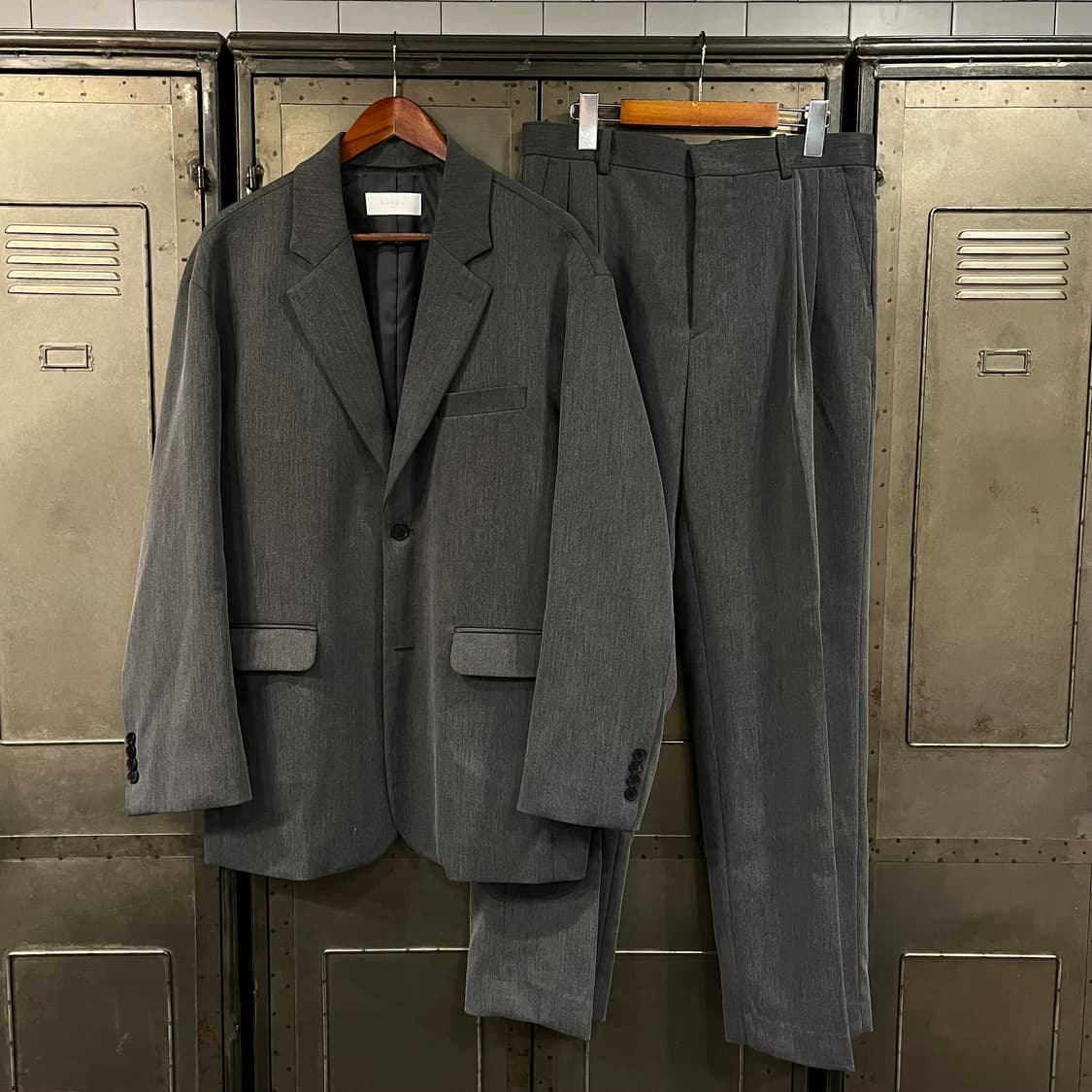 [택포](상의105,하의32) 호웰 오버핏 울 수트 챠콜 상품이미지4