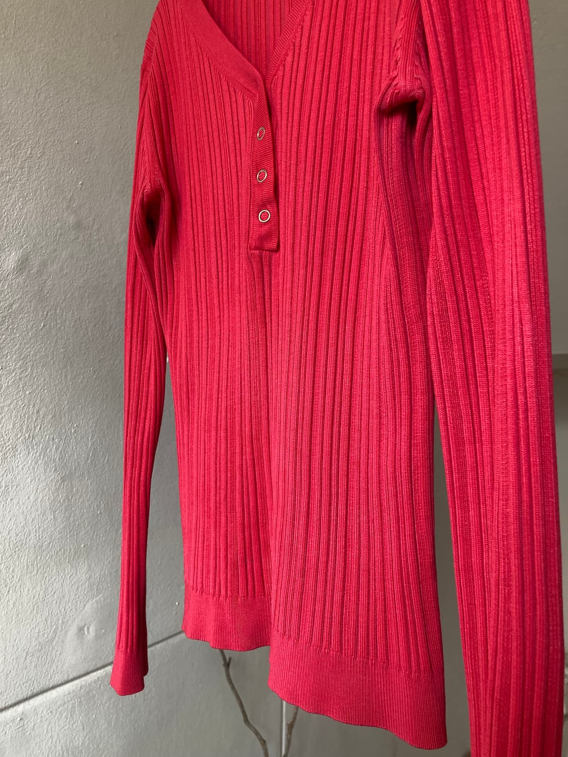 브이넥 버튼 골지 니트 상품이미지3