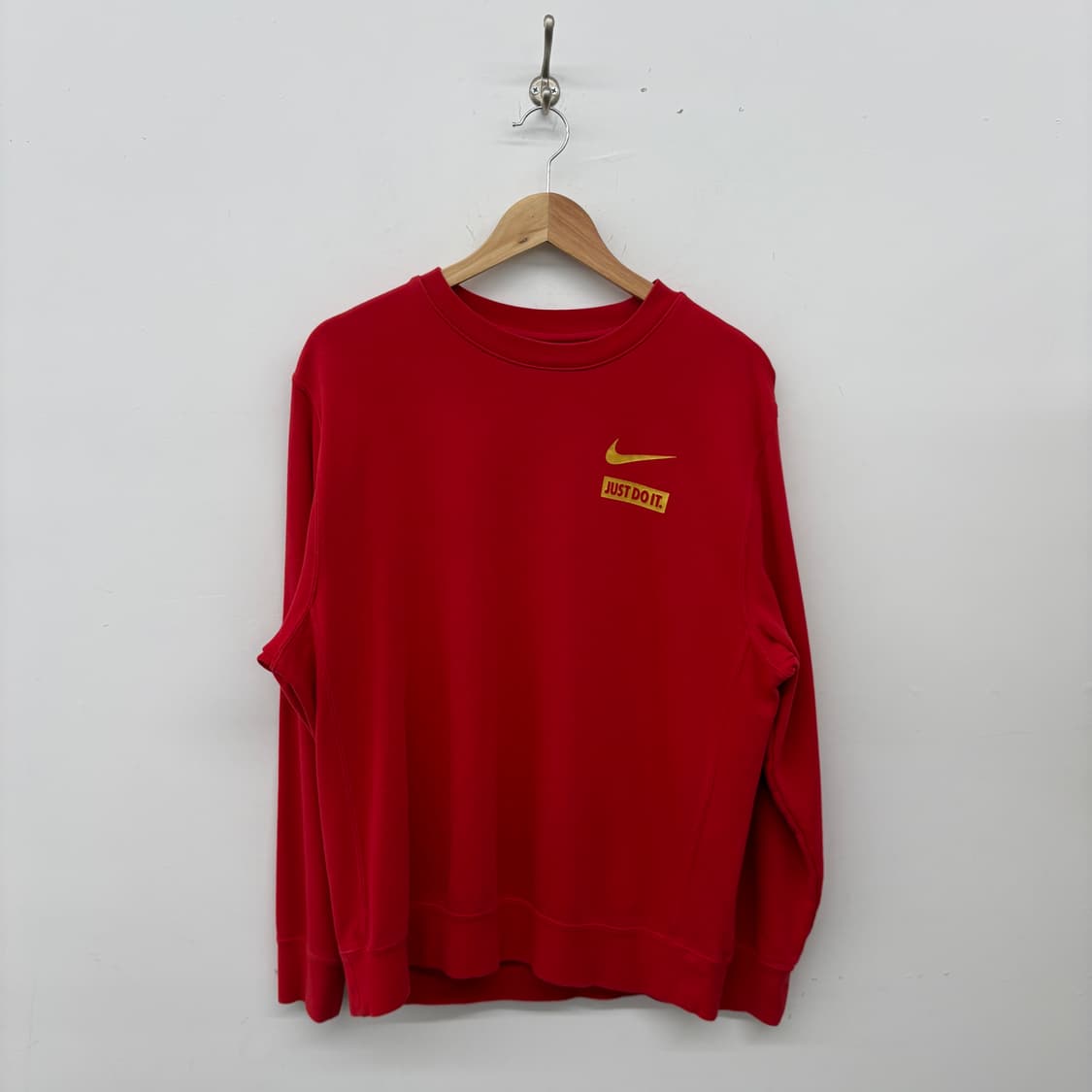 나이키 레드 JUST DO IT 스우시 맨투맨 남성L 상품이미지1