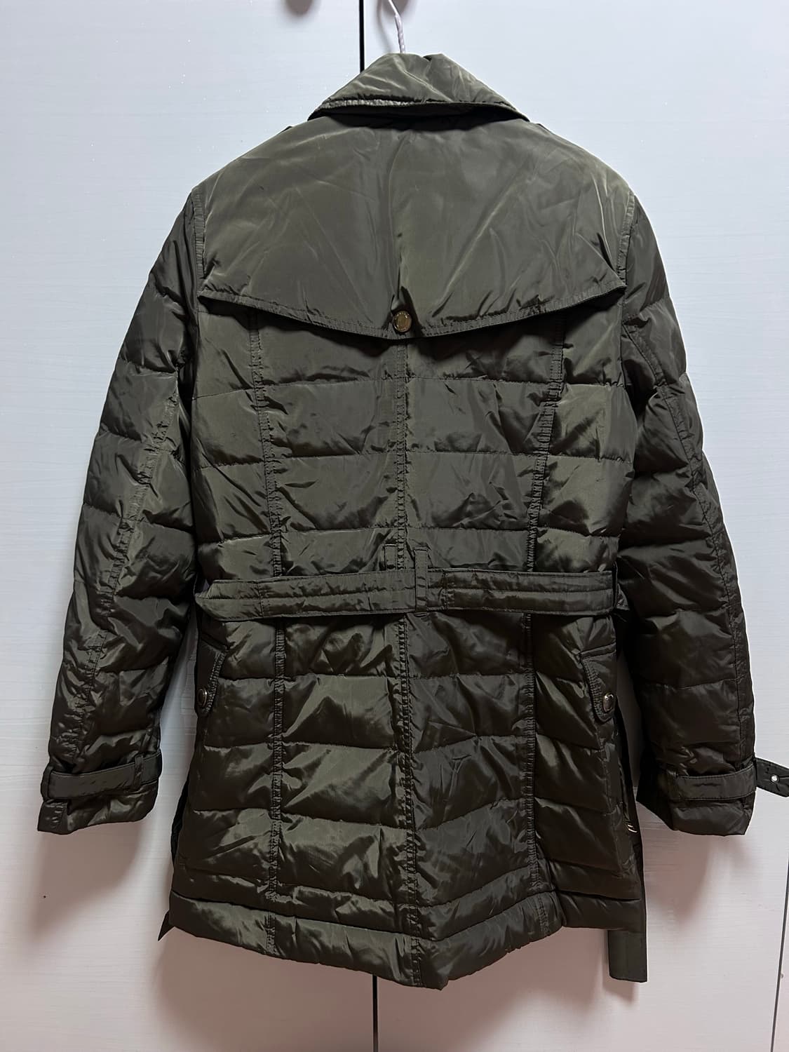 (정품) 버버리 브릿 카키 여성 패딩 코트 M 상품이미지4