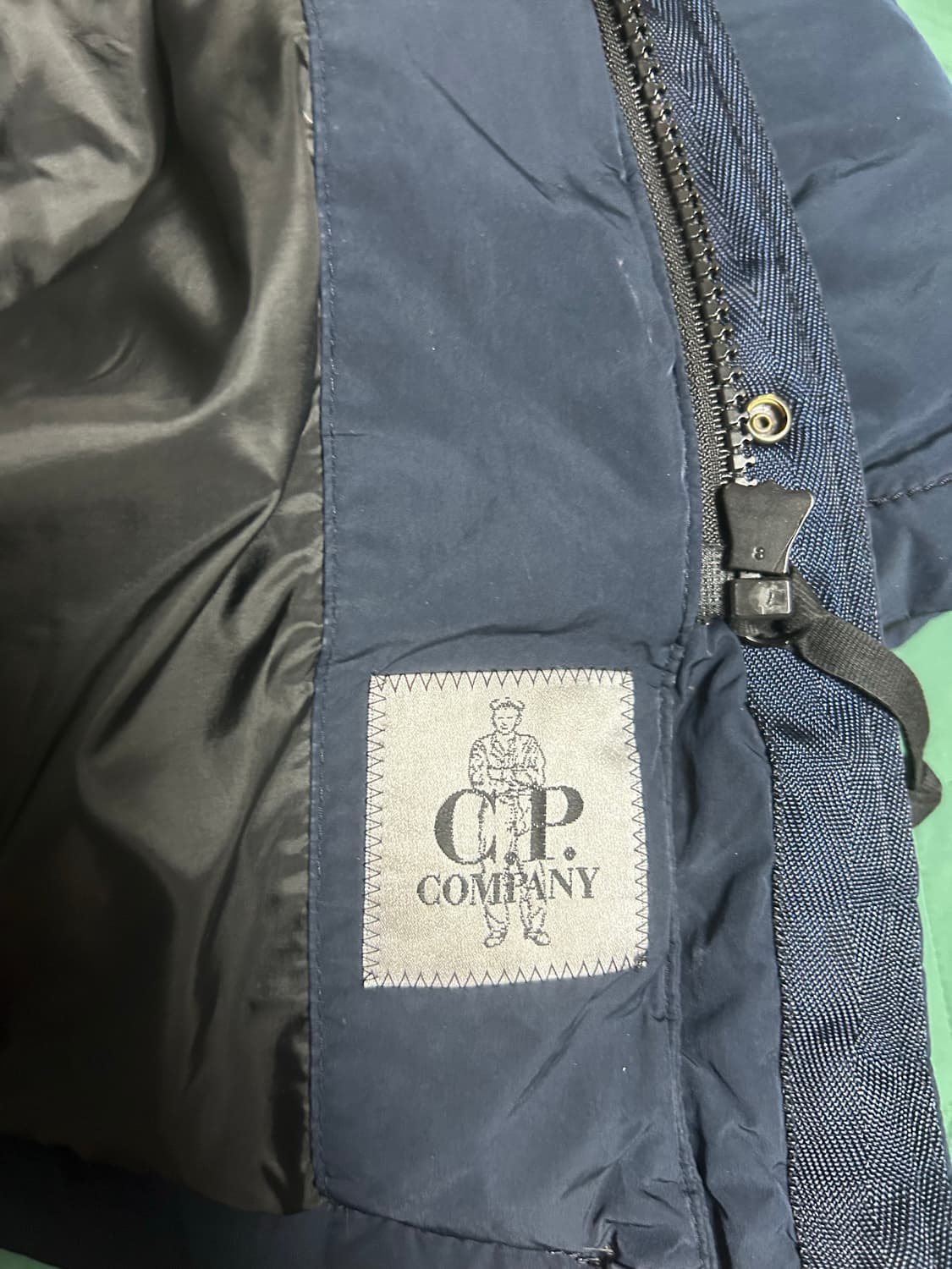 CP컴퍼니 라쿤 야상 패딩 상품이미지5