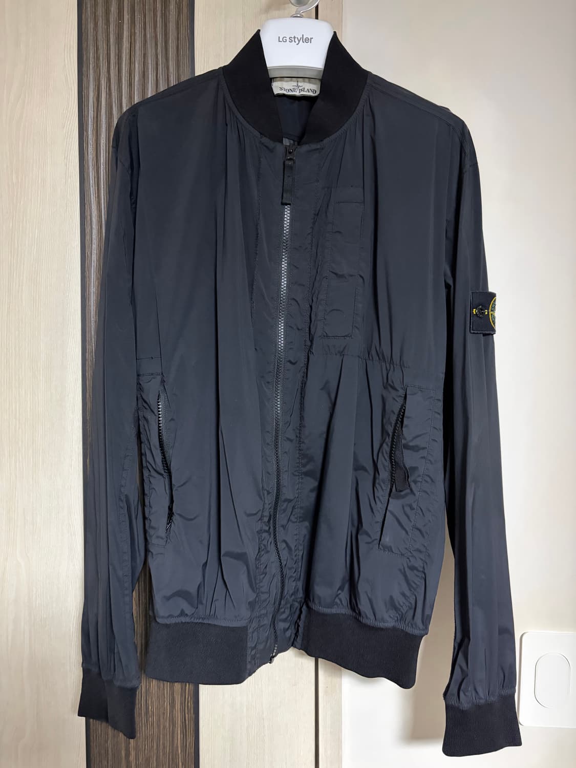 스톤아일랜드 스킨터치 나일론 TC 블랙 M 사이즈 상품이미지1