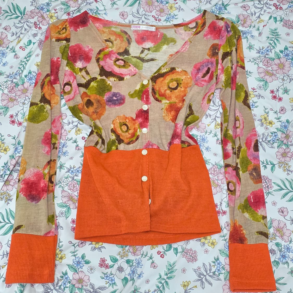 빈티지)플로럴 로맨틱갸루 로즈 딱붙 모리걸오렌지 브이넥 골지니트가디건 상품이미지3