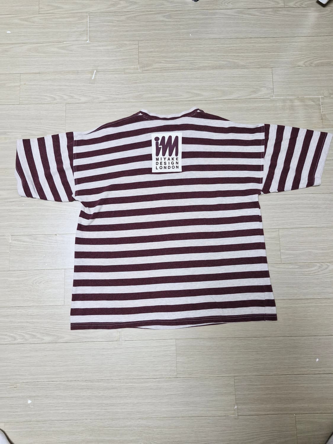 [XL] 00s 이세이미야케 디자인 런던 오피셜 굿즈 스트라이프 티셔츠 상품이미지2