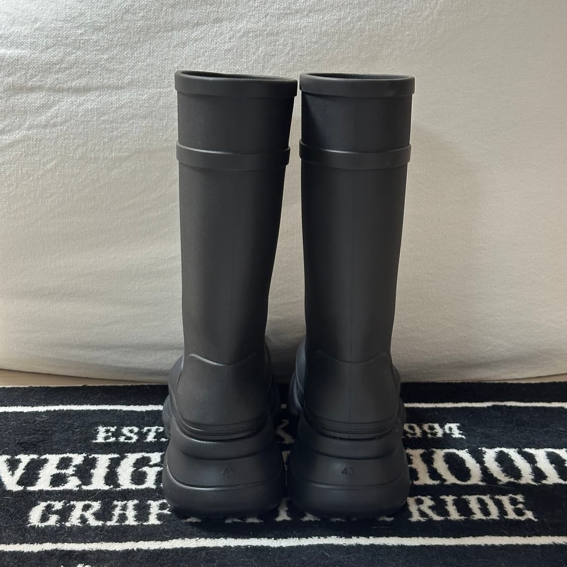 발렌시아가 크록스 부츠 상품이미지2