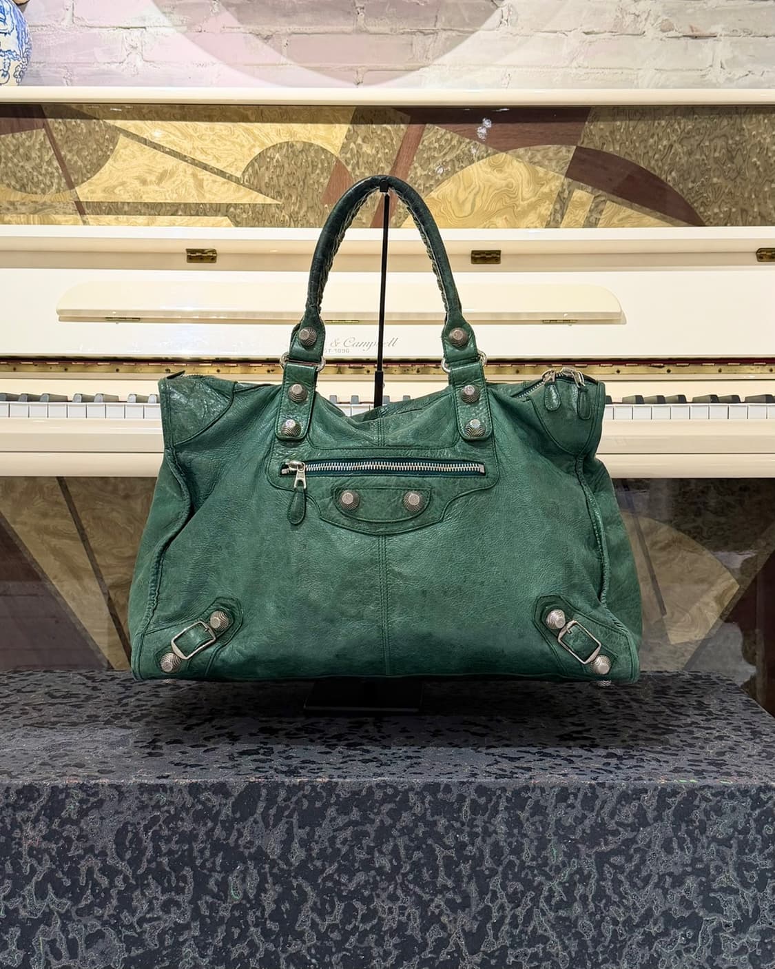 발렌시아가 그린 자이언트 워크 빅 모터백 상품이미지1