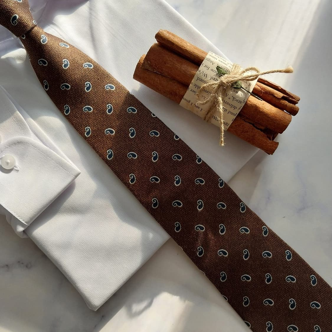 듀퐁 실크 브라운 페이즐리 패턴 슬림 넥타이 8cm A+등급 K1888
 상품이미지7