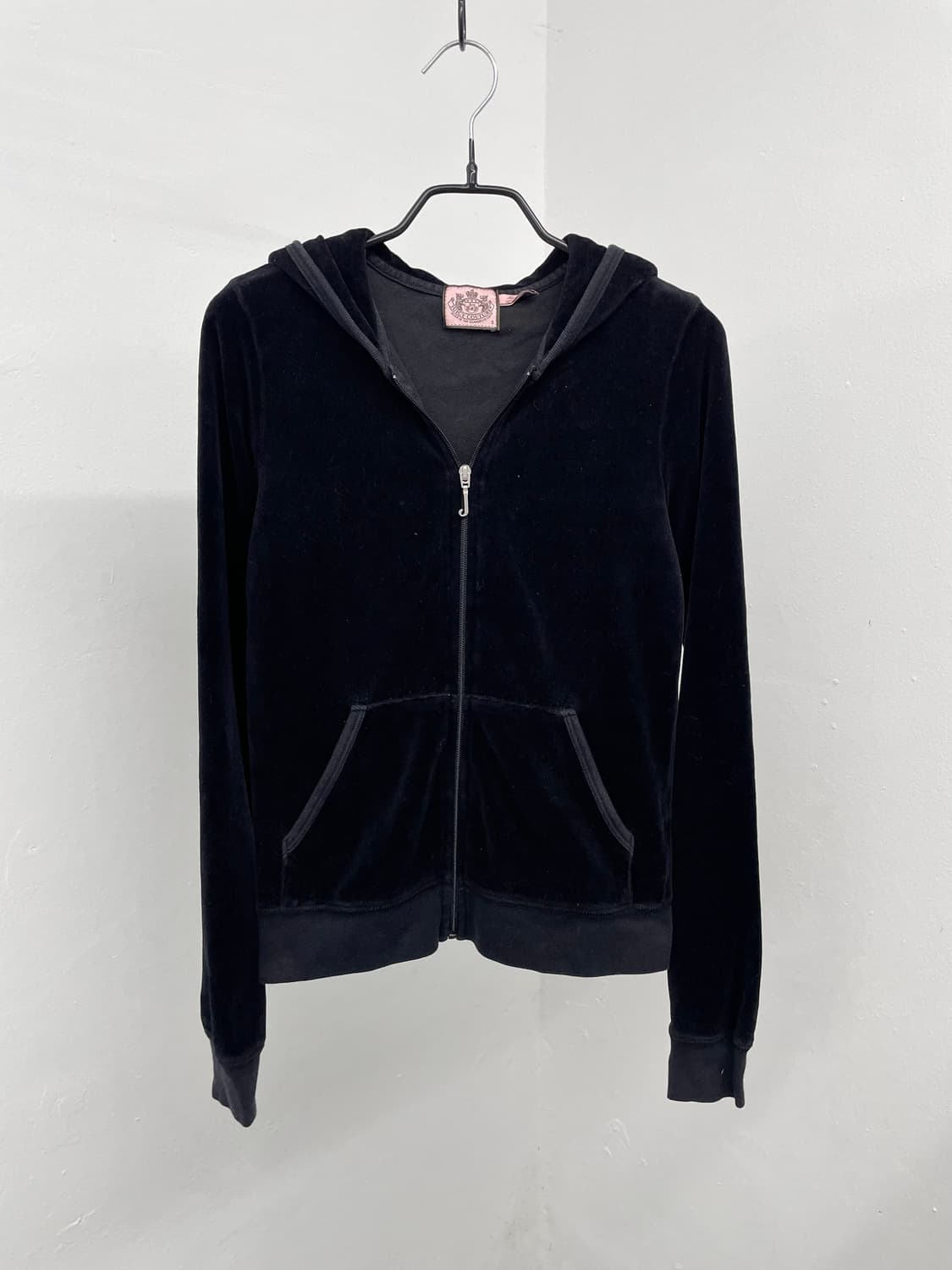 쥬시꾸뛰르 벨벳 슬림 로고 집업 상품이미지4