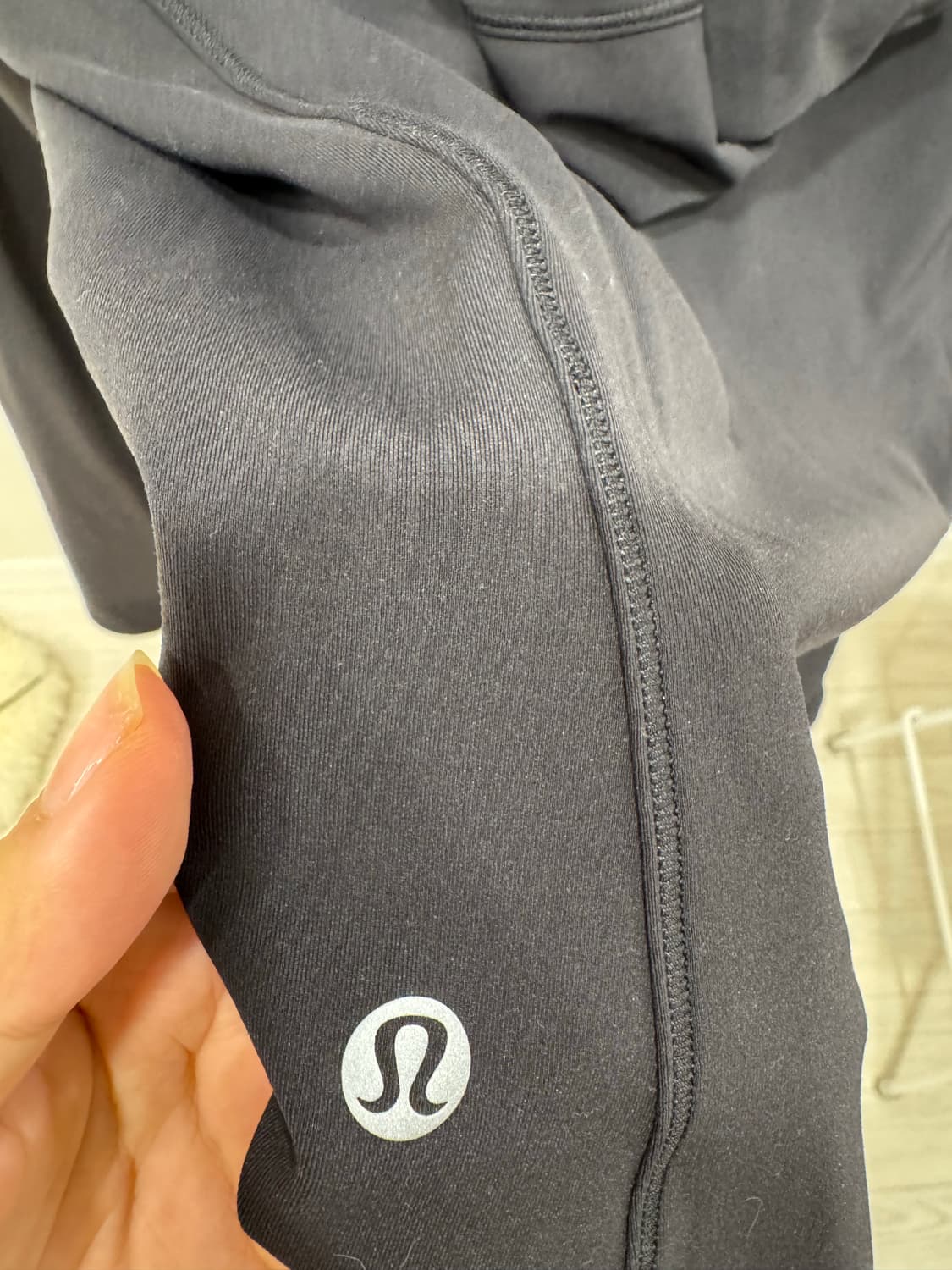 룰루레몬 원더 트레인 풀집 재킷 블랙 8 상품이미지4