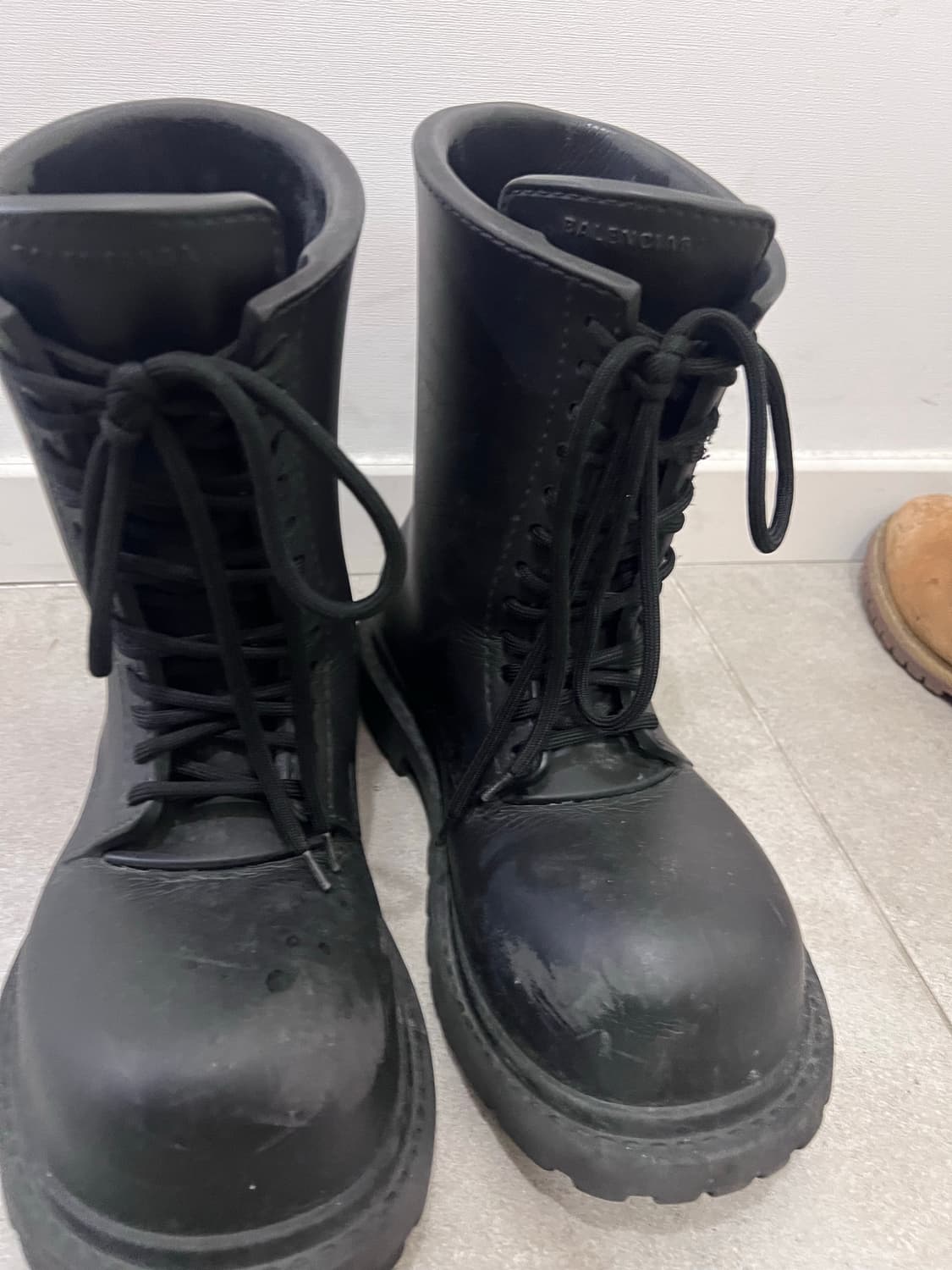 발렌시아가 스테로이드 부츠 팜 42 (끈버젼) 상품이미지2