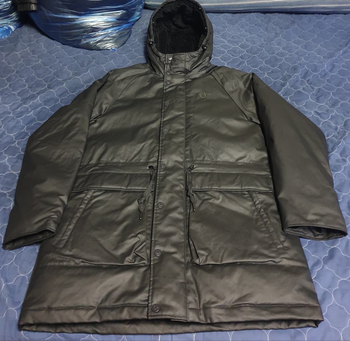 (새상품) 프레드페리 왁스코튼 패디드 사파리 후드 점퍼 블랙 (M) 상품이미지1