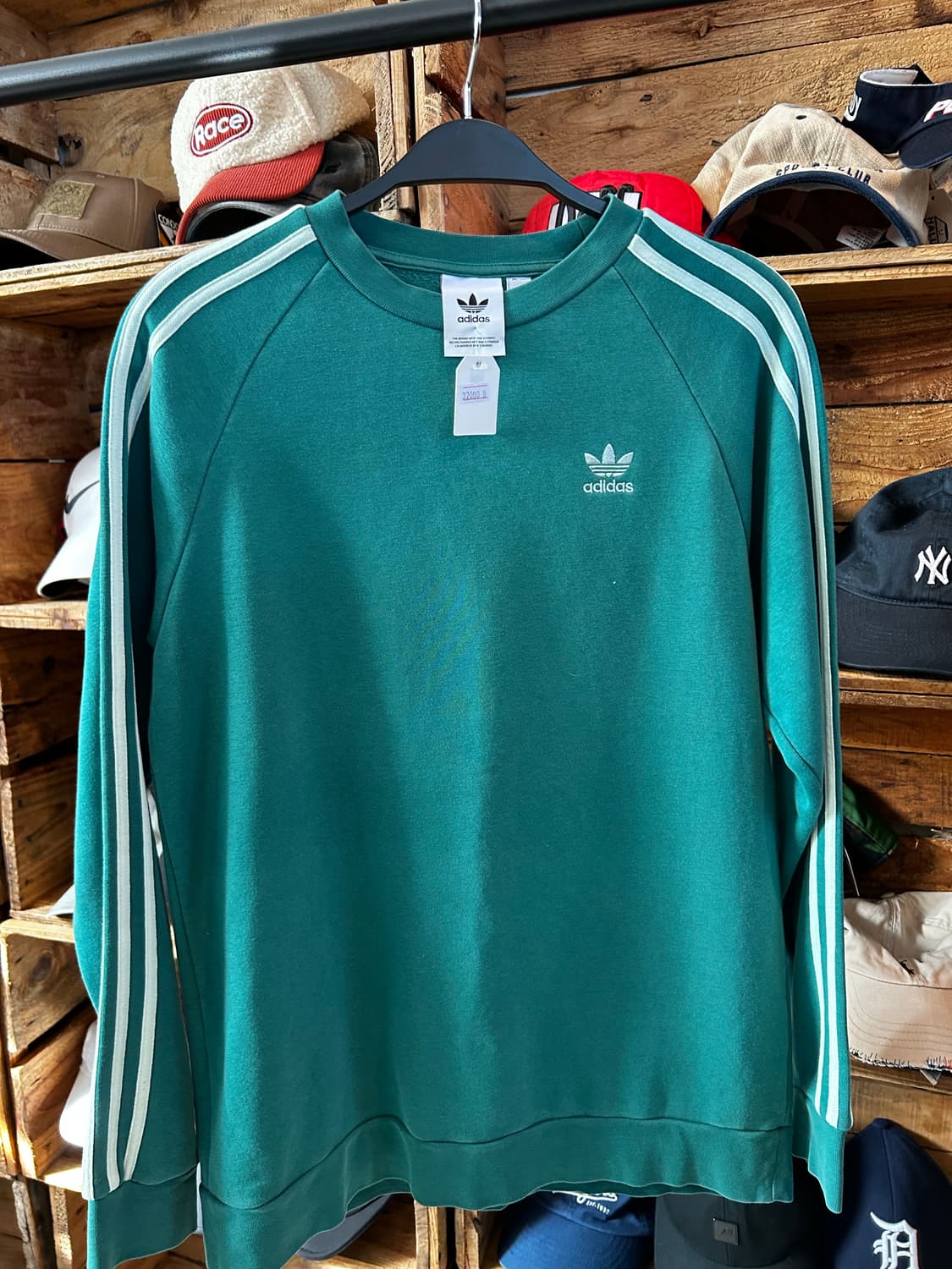 아디다스 맨투맨 상품이미지1