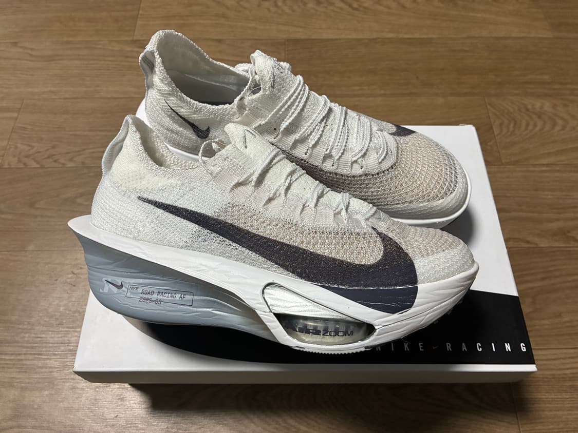 250)새제품) 나이키 알파플라이 넥스트% 3 화이트 플레티늄 상품이미지1