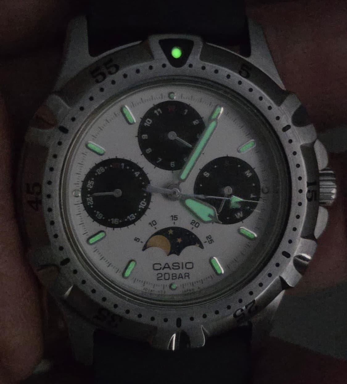 카시오 (CASIO) 마린 트리플 캘린더 문페이스 다이버 새치시계 상품이미지7