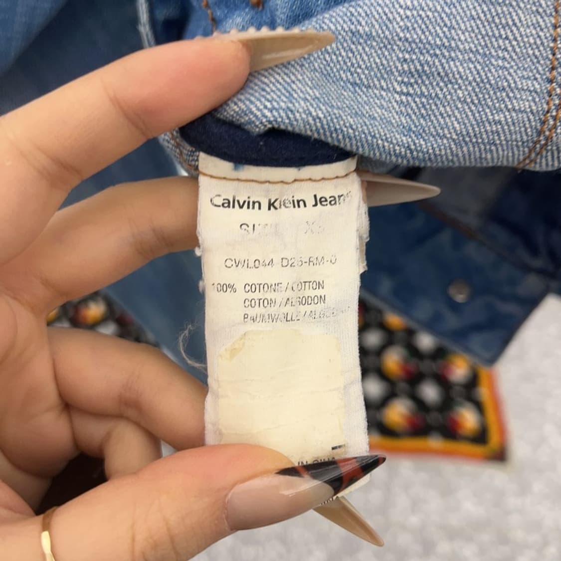 캘빈클라인 빈티지 크롭 슬림핏 데님자켓 XS C08400 상품이미지6