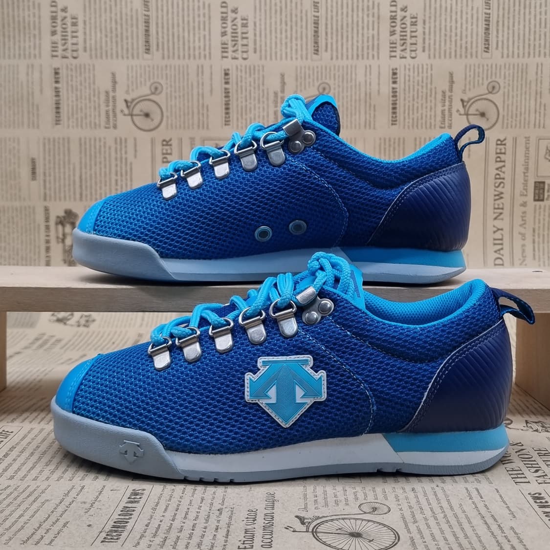 데상트 여성운동화230 상품이미지1