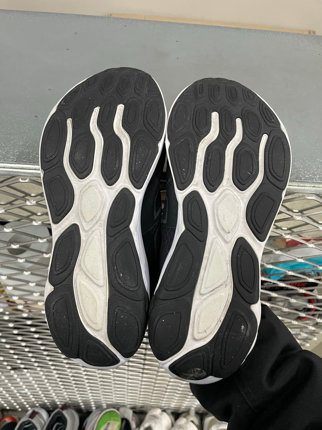 뉴발란스 450V4 블랙 캐슬락 260 상품이미지6