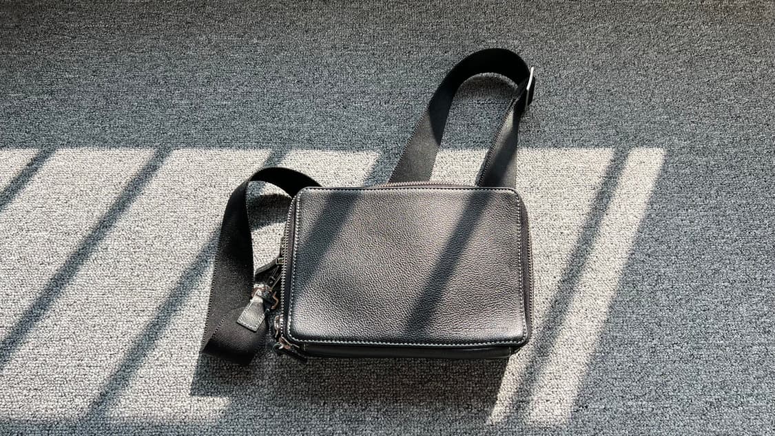 밈더워드로브 지퍼 미니백 상품이미지1