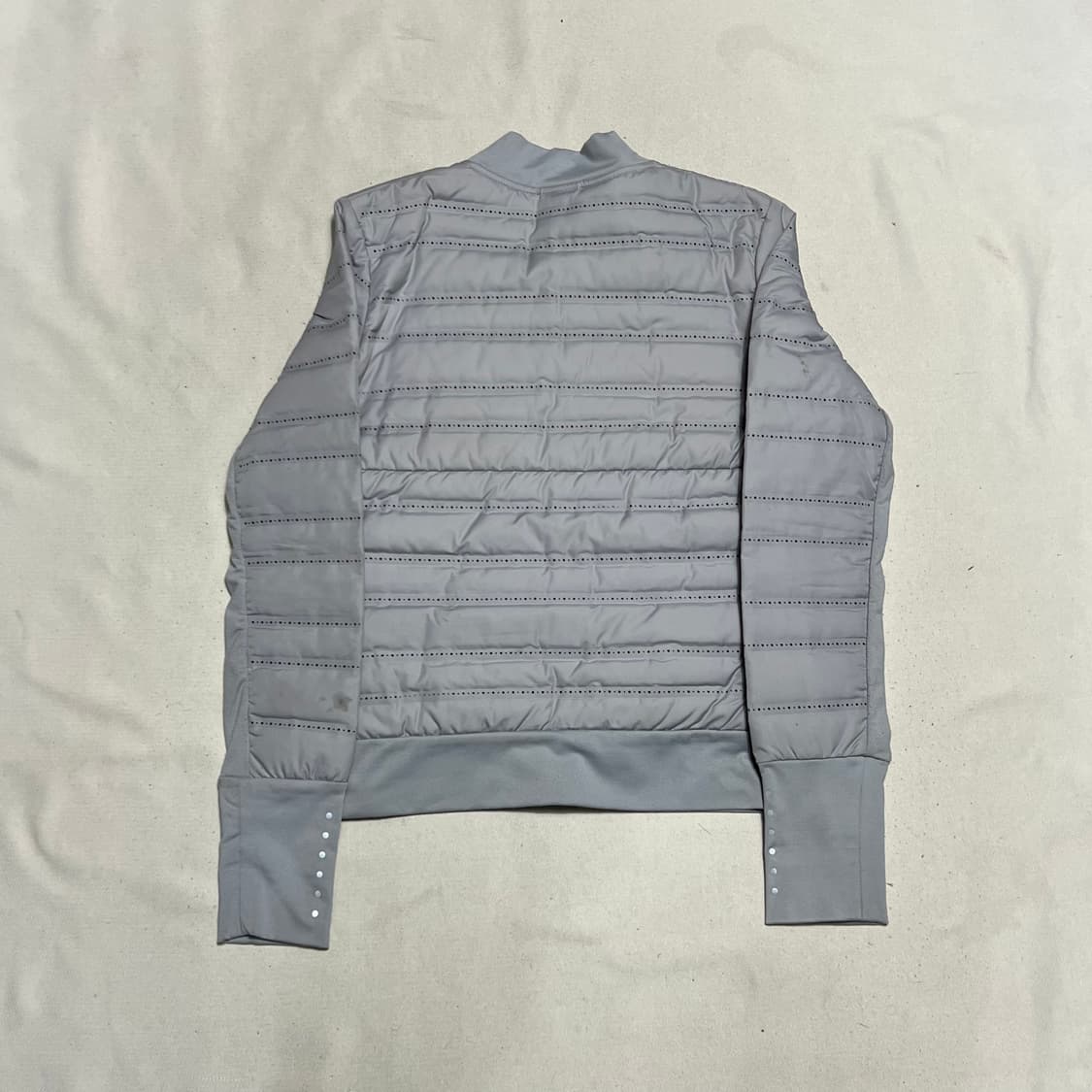 M 나이키 여성용 에어로로프트 러닝 자켓 상품이미지3