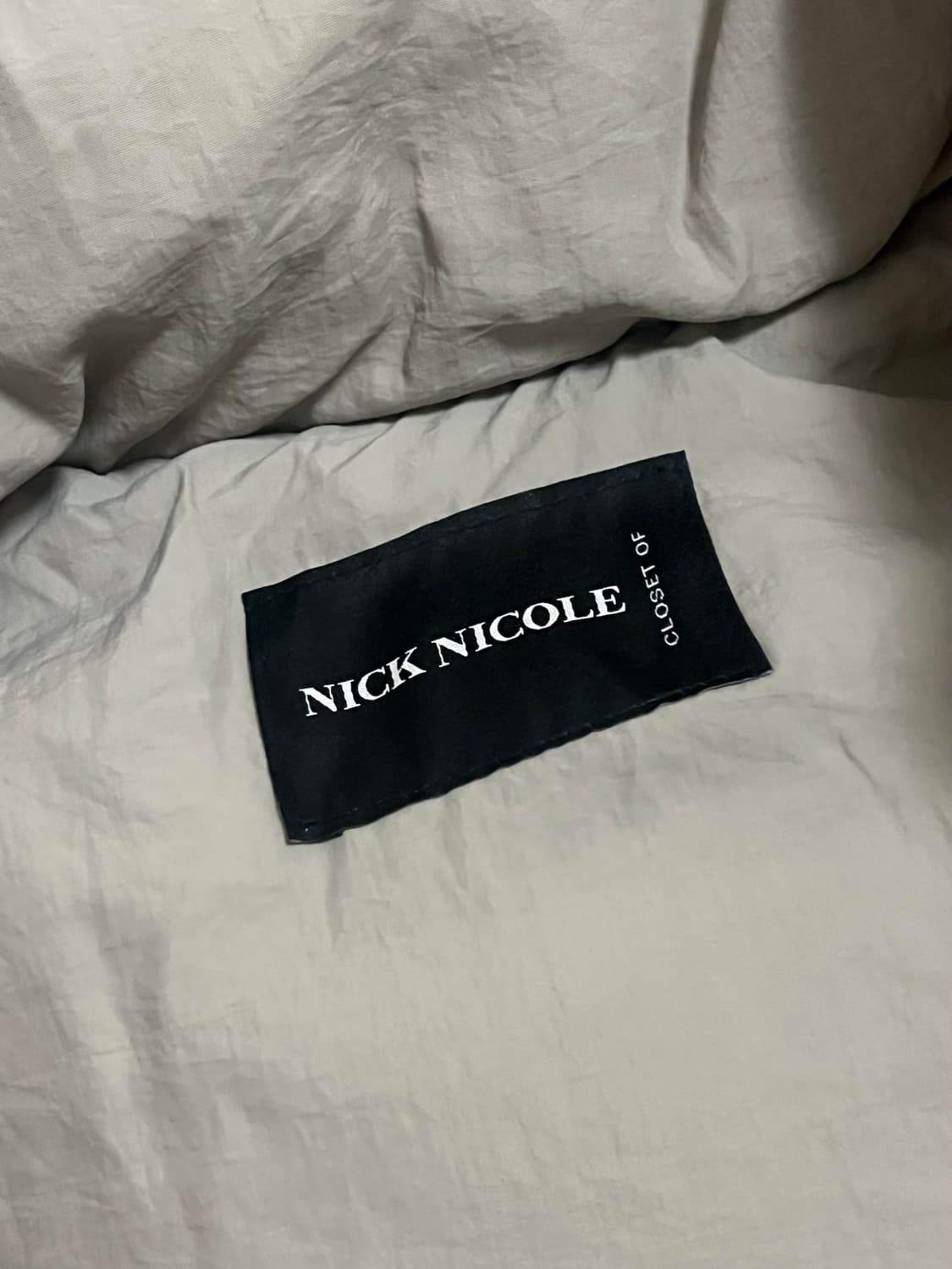 닉앤니콜 NN SHORT PADDING VEST 패딩조끼 상품이미지3