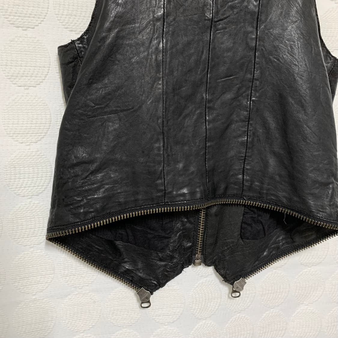 자딕 앤 볼테르 양가죽 지퍼 디테일 베스트 상품이미지8