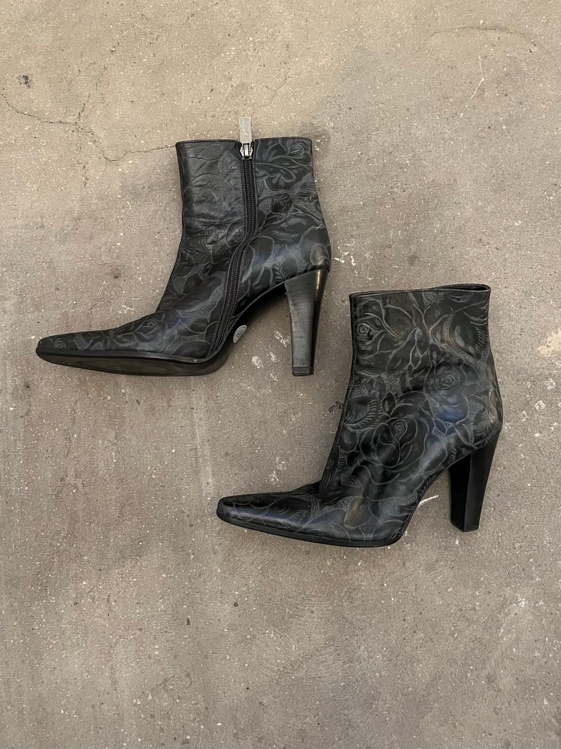 Vintage (maede in japan) 플라워패턴 레더 앵클 힐부츠 상품이미지1