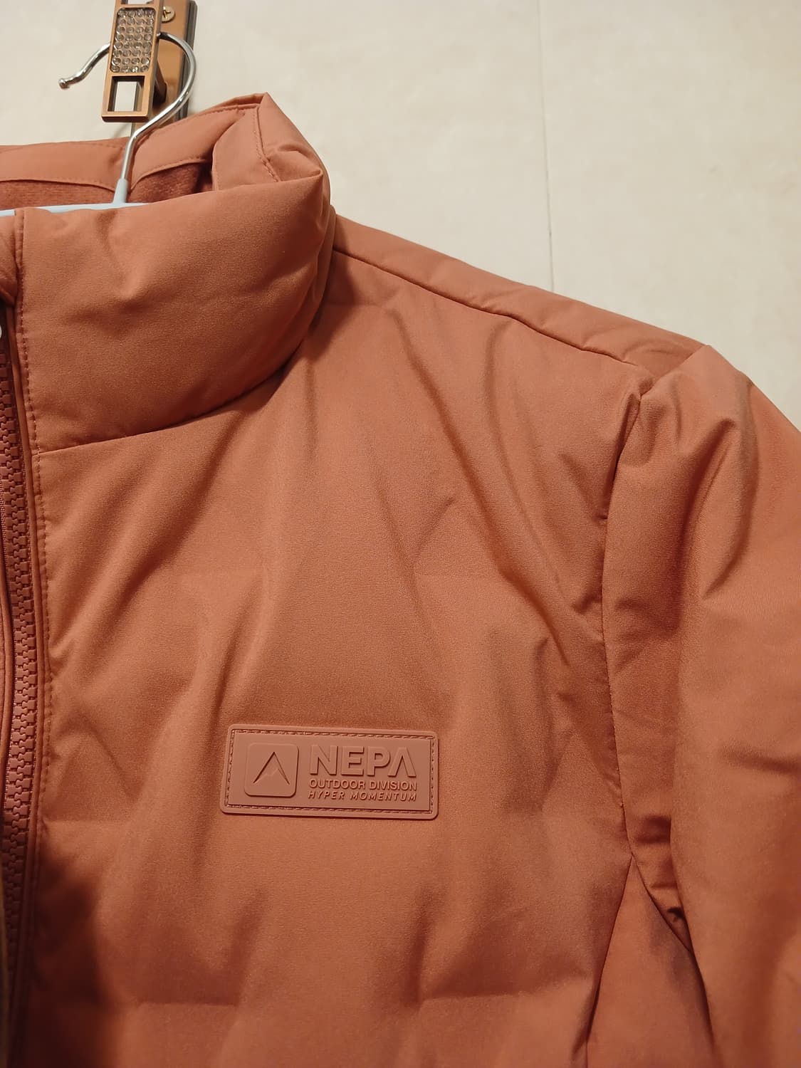 네파 정품 여성 경량패딩 90 사이즈 상품이미지9