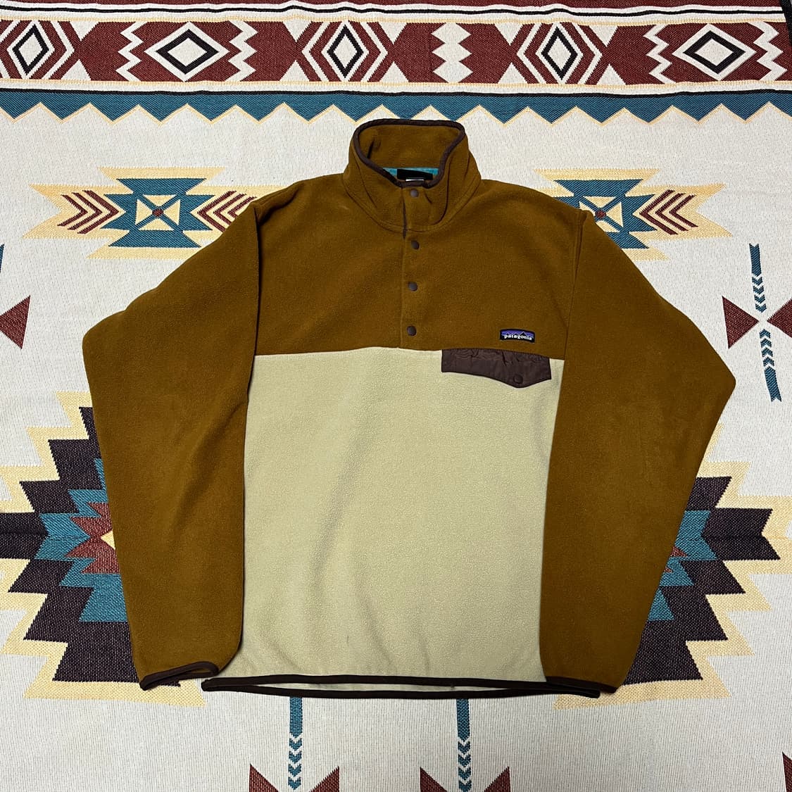 파타고니아 신칠라 투톤 컬러 스냅티 M 상품이미지1