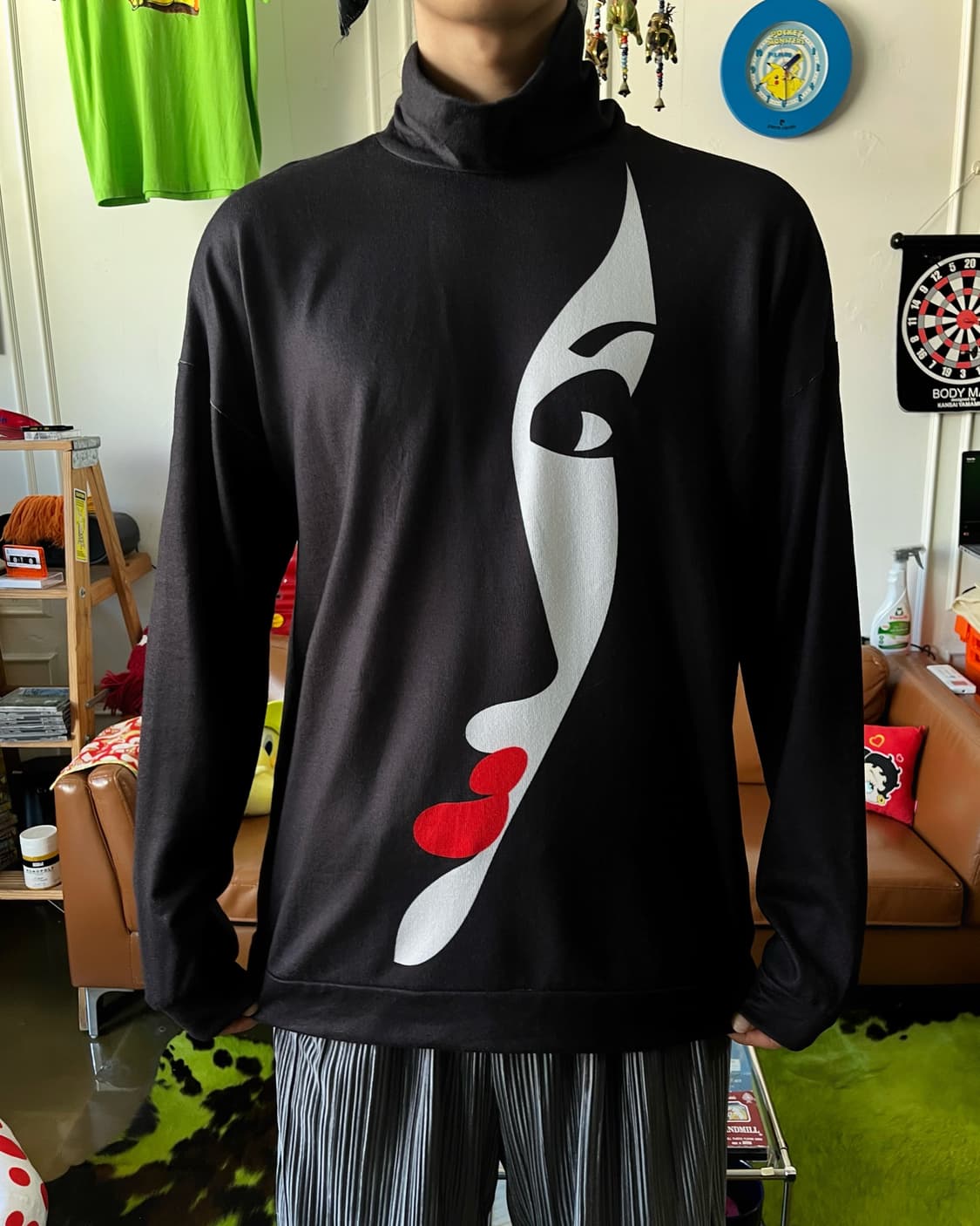 JPN Vintage Mask Printed High-Neck Top 상품이미지3