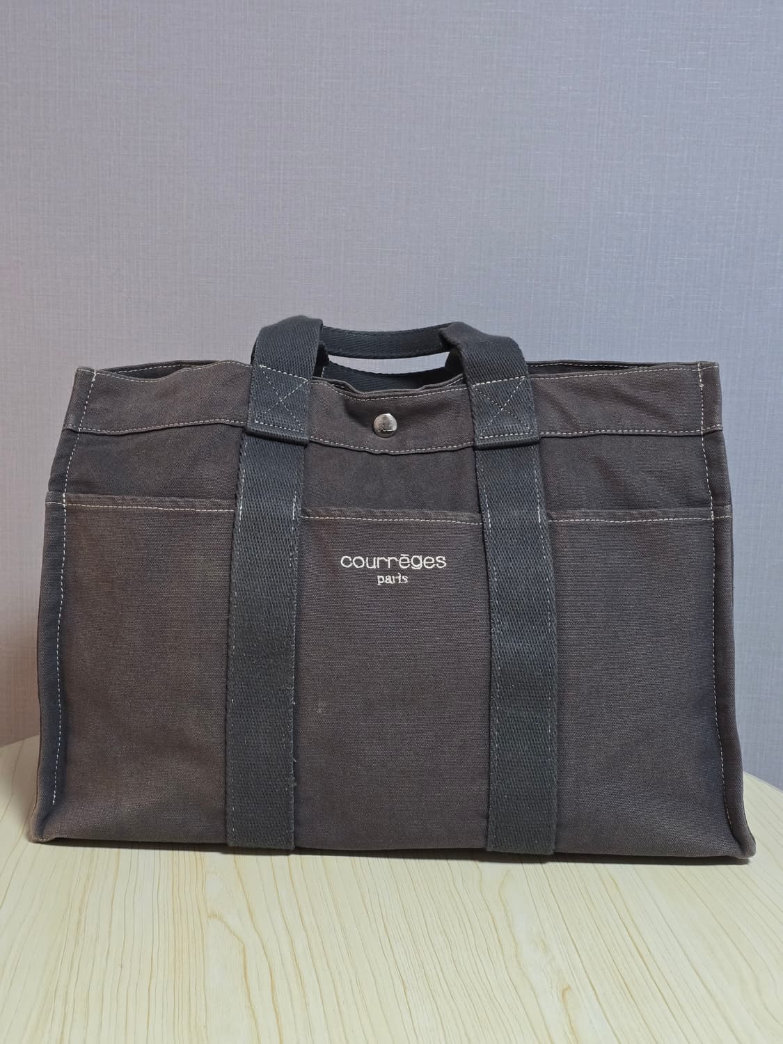 Courreges 꾸레쥬 챠콜 패브릭 캔버스 토트백 상품이미지1